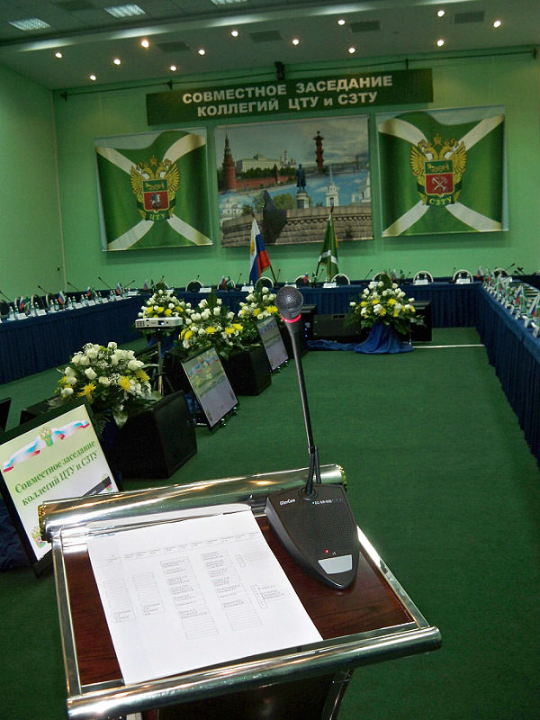 Пульт председателя GlavCom SW-80 на трибуне